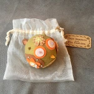 NWT Felt Owl Pincushion/Tape Measure